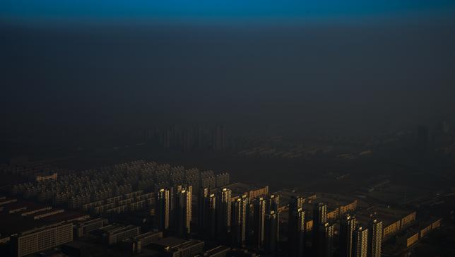 Primer premio temas contemporáneos
© Zhang Lei, China. Una ciudad en el norte de China, envuelto en la bruma, Tianjin, China, 10 de diciembre de 2015.