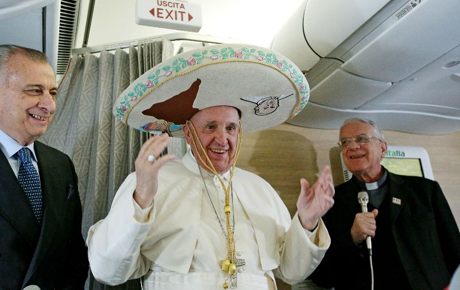 papa2-sombrero-mexicano-cnnespanol