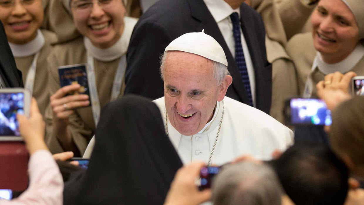 papa-con-monjas